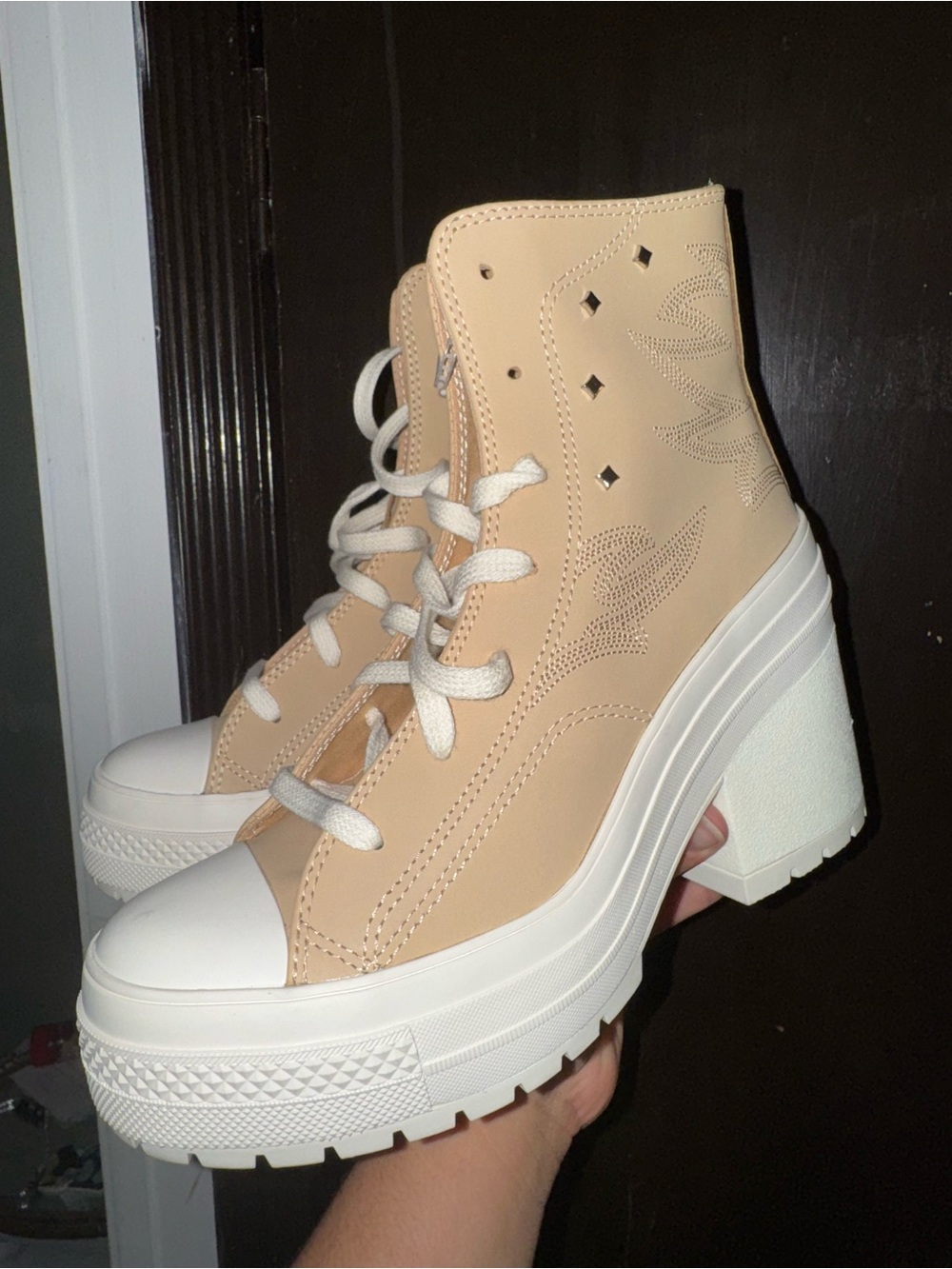 Converse Chuck 70 De Luxe Heel Platform Western Glam men’s 6.5 women’s 8.5